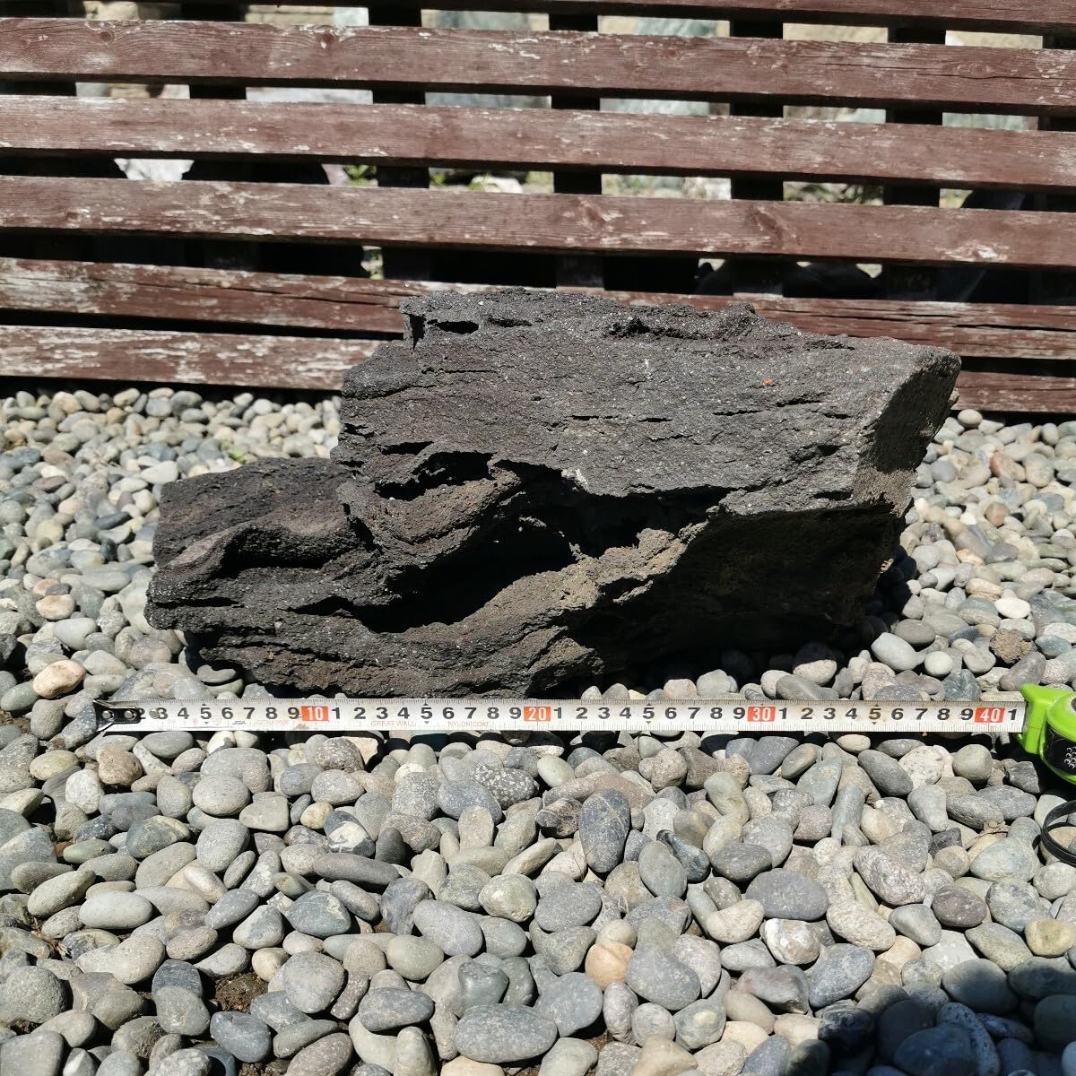 赤　溶岩石　蹲　156キロ　庭石　鑑賞石　石　庭　坪庭　ガーデニング　置物 赤 溶岩石 蹲 156キロ 庭石 鑑賞石 石 庭 坪庭 ガーデニング 置物